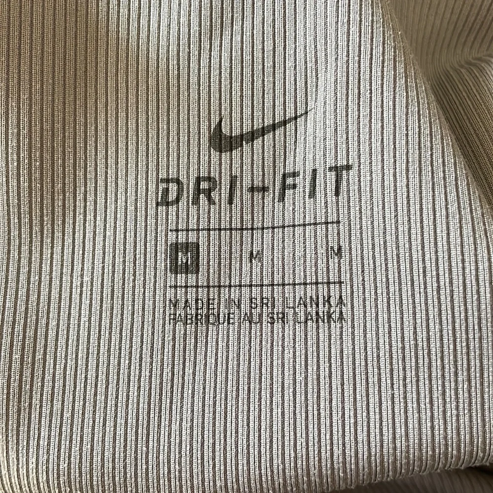 Nike Dri Fit Leggings - Picture 8 of 9